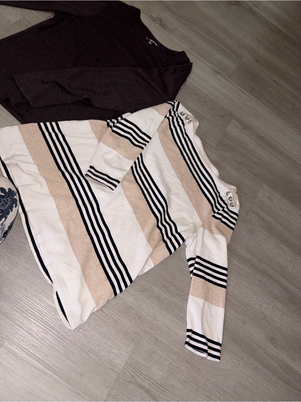 (3) croft & barrow 1 maroon, 1 Striped in White, Beige & Black ,1 soft black
